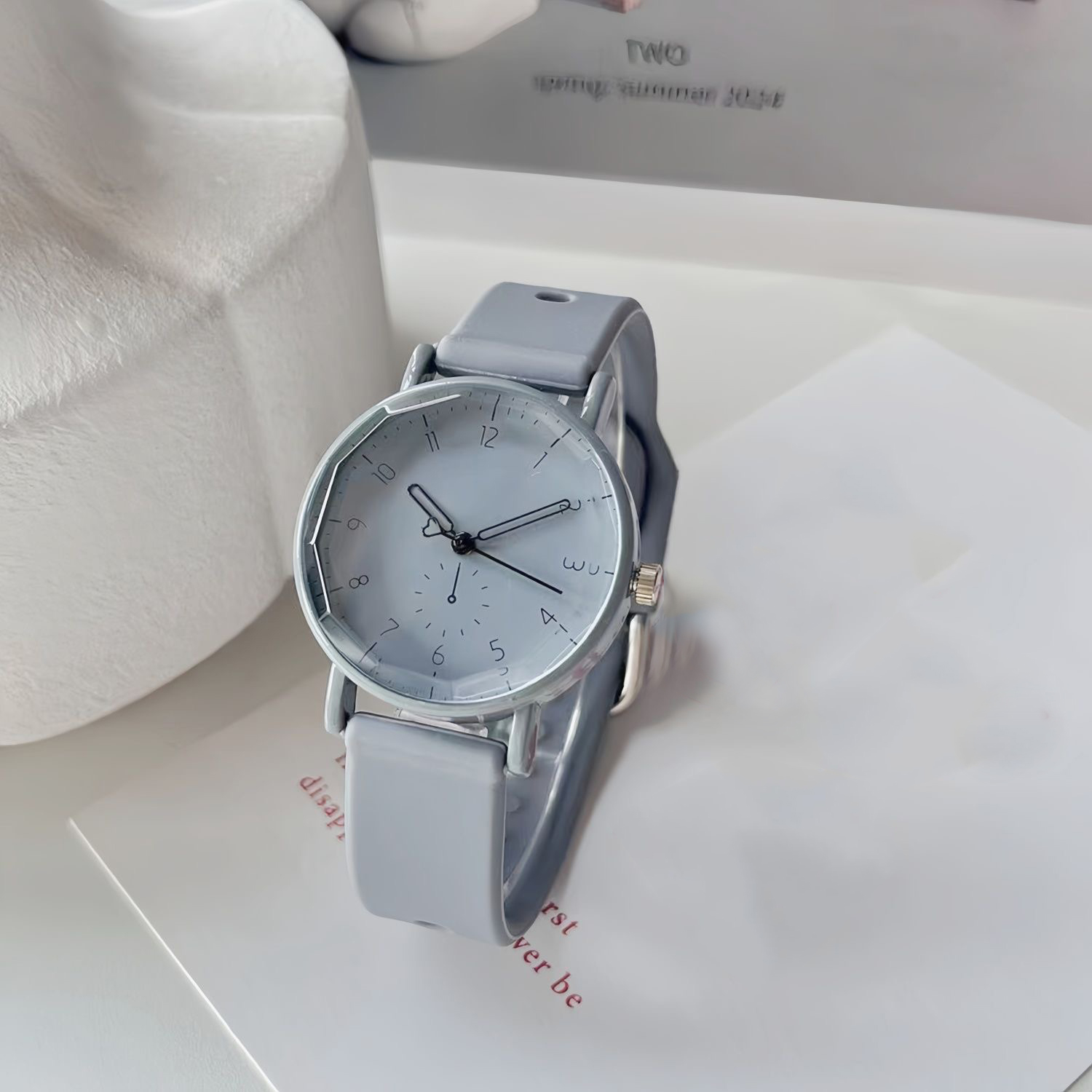 Модные женские кварцевые часы  – обзор и цена Silicone Band Women
